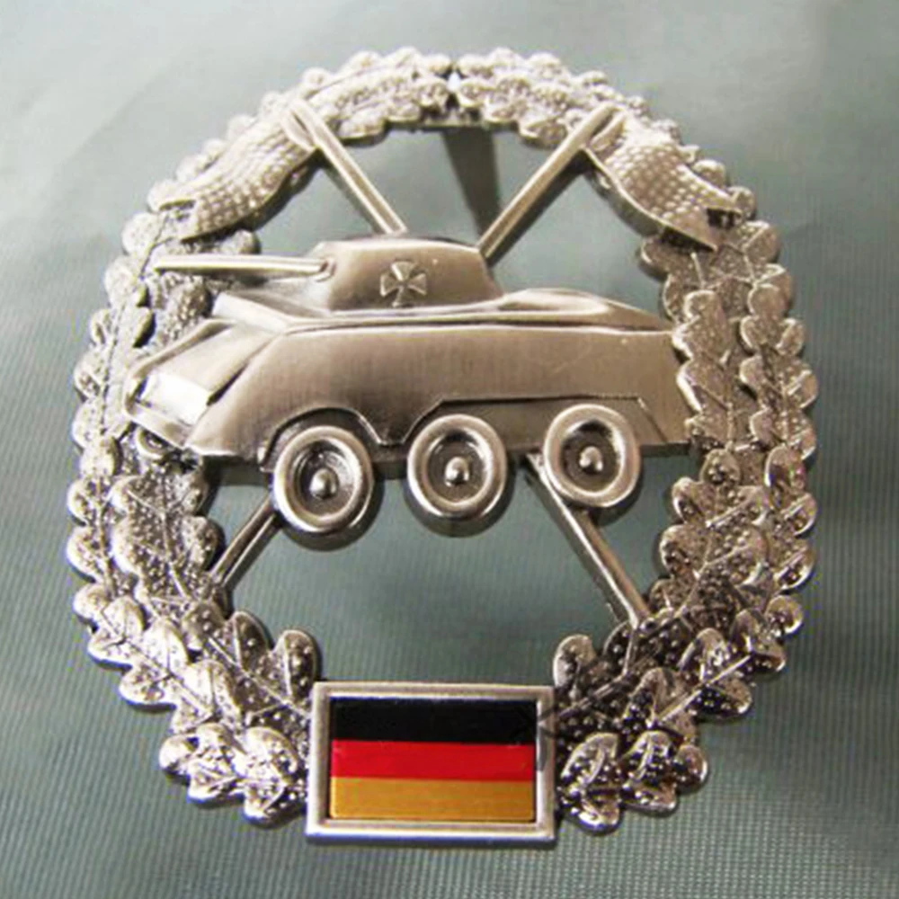 

GERMAN PANZER SCOUT BERET CAP BADGE PIN TANK METAL COCKADE