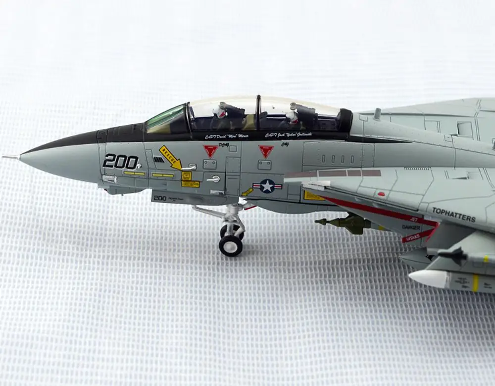 Калибр крылья Grumman F-14A Tomcat USN VF-14 Tophatters AJ200 1/72 литая модель