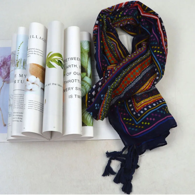 

Женский мягкий хлопковый шарф в богемном стиле с цветочной вышивкой и кисточками