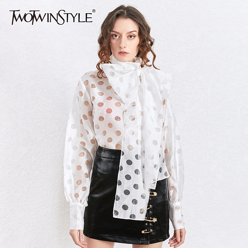 Женская блузка в горошек TWOTWINSTYLE Весенняя с бантом длинным рукавом и шнуровкой 2020
