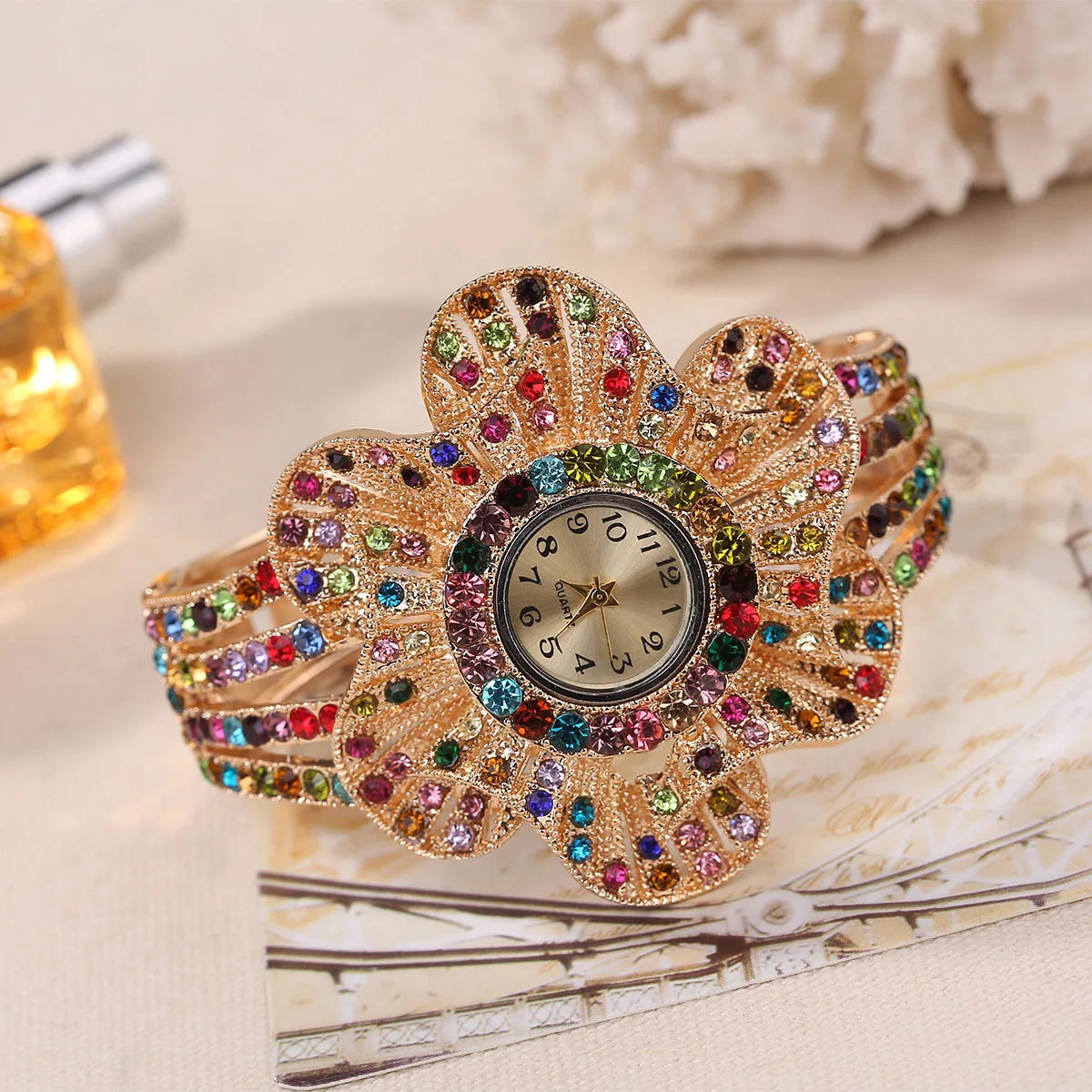 Wrist Watch Women Flower Shape Jewelry Bracelet Watches Crystal Ladies Quartz Clock