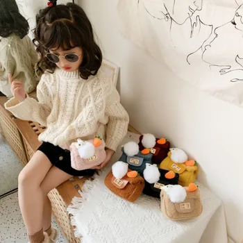 

2019 Children Girl Cute Velvet Solid Color Rabbit Carrot Decoration Flap Hasp Chain Messenger Plush Bag