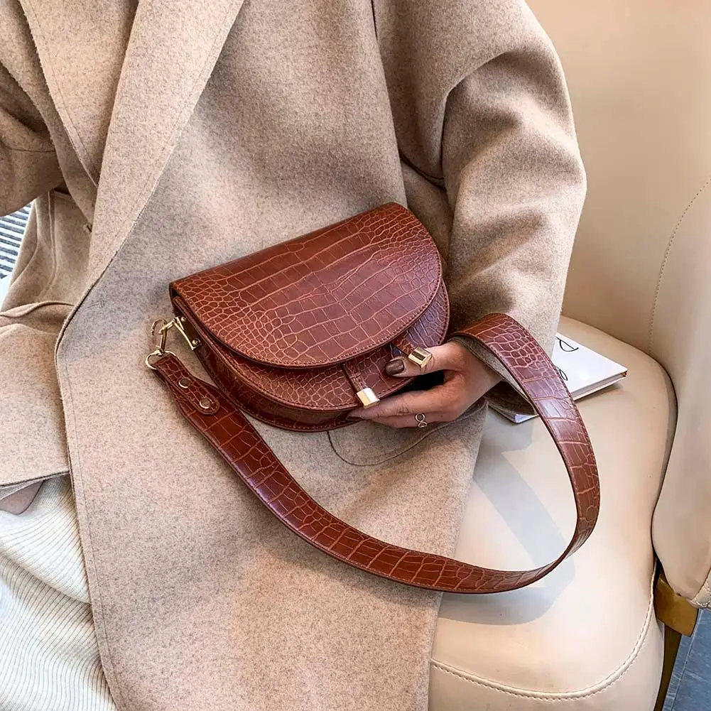 Crossbody Bag Women Handbags PU Crossbody Bag Luxury Women Crossbody Shoulder Bag Retro Crocodile PU Leather Semicircle Small Purse Ladies Chest Messenger Bags