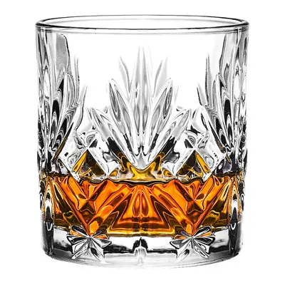Elegant Crystal Whiskey Glasses for Cocktails and Spirits