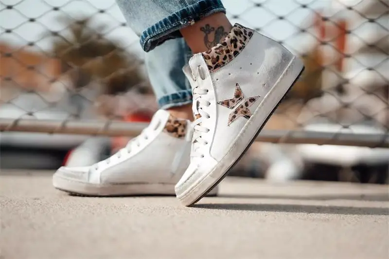 Zapatillas deportivas de punta redonda con cordones para mujer, calzado deportivo informal con estampado de leopardo y puntera redonda, color blanco, HL299