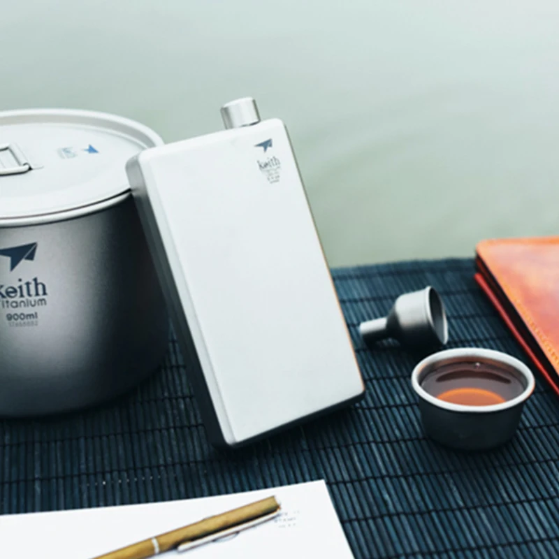 

Camping Travel Portable Titanium Hip Flask Travel Whiskey Alcohol Liquor Bottle Flagon Male Small Mini Bottle 120ml Keith Ti9306