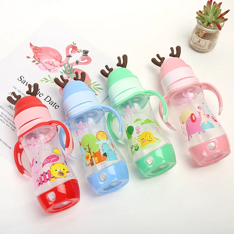 

Wide Mouth Antlers Buckle Bottom Feeding Bottle Pp Arc against Flatulence Feeding Bottle 300ml Pacifier Feeding Bottle