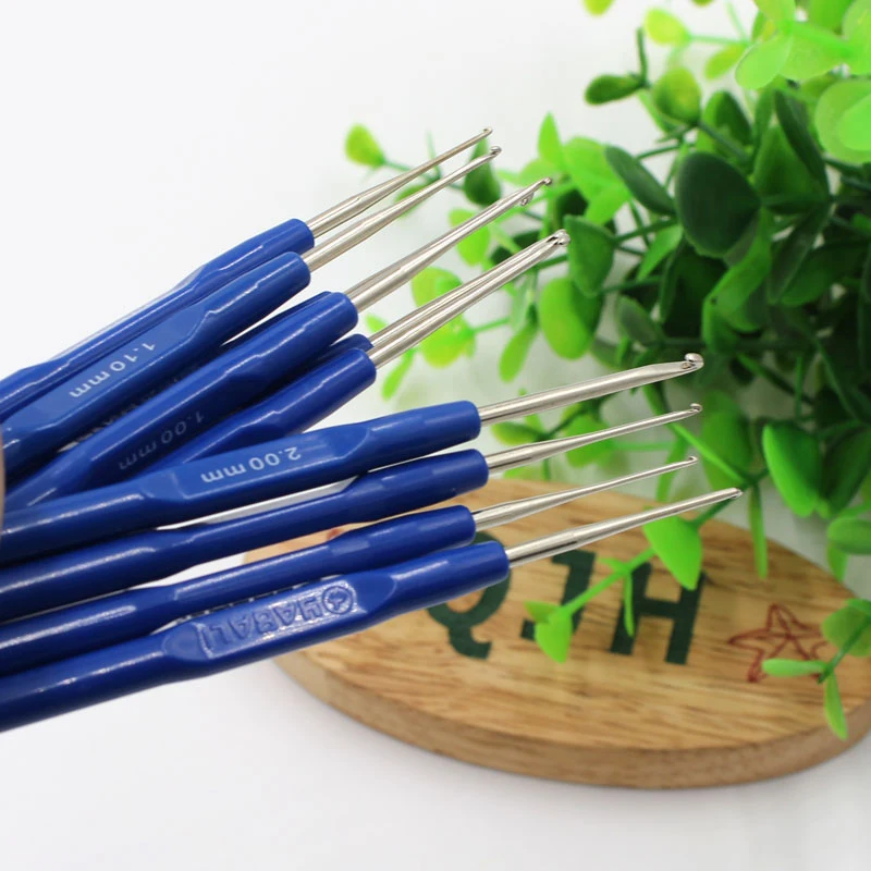 QJH-Brand-Crochet-Crochet-Women-House-Thread-Knitting-Needles-Weave-Yarn-Knitting-Crochet-Hooks-DIY-Tools (1)