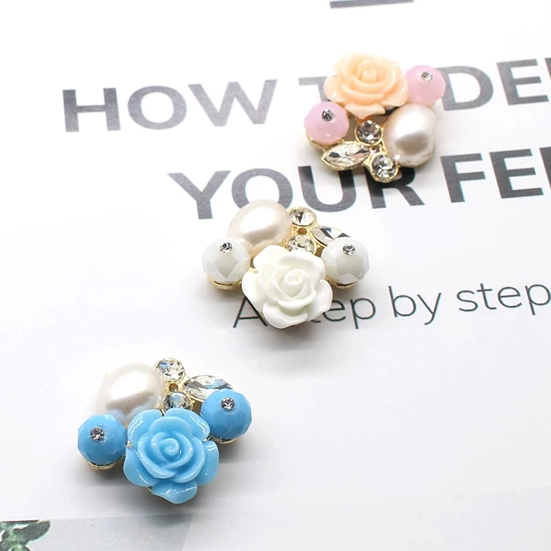 Factory-direct-sale-rhinestone-flower-jewelry-decoration-accessories-buckle-flat-bottom-can-be-mixed-color-5.jpg_Q90.jpg_.webp (4) - 副本