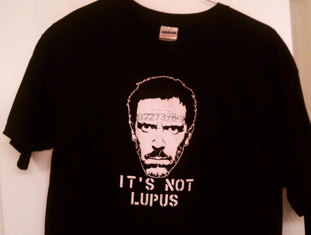 Рубашка IT NOT LUPUS (дом Лори Хью МД ТВ-врач) |