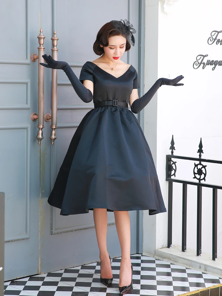 キナリ・ベージュ 新品未使用＊HEPBURN DRESS | www.ccfl.ie