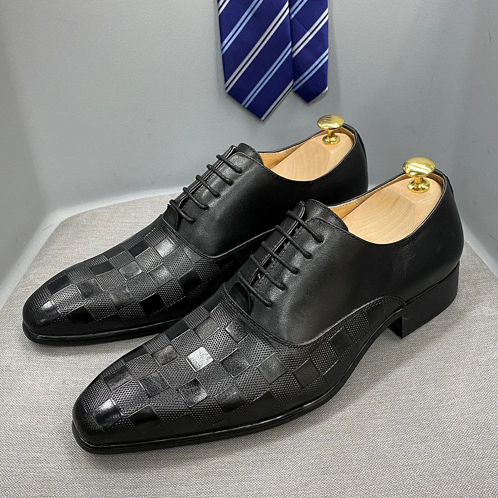 Original Louis Vuitton Men Oxford Leather Shoe in Two Colors in