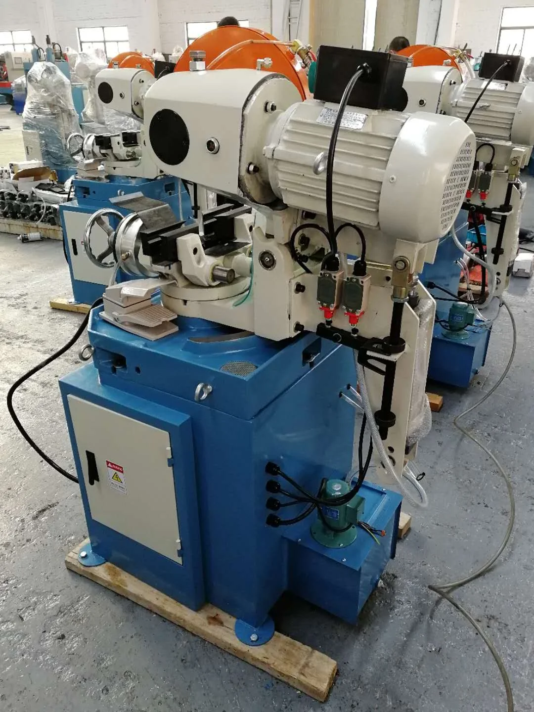 Cold saw machine 2.png