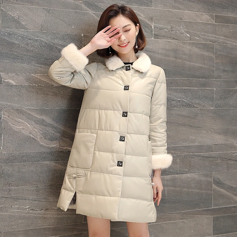 Женский длинный пуховик из натуральной кожи с меховым воротником | Женская