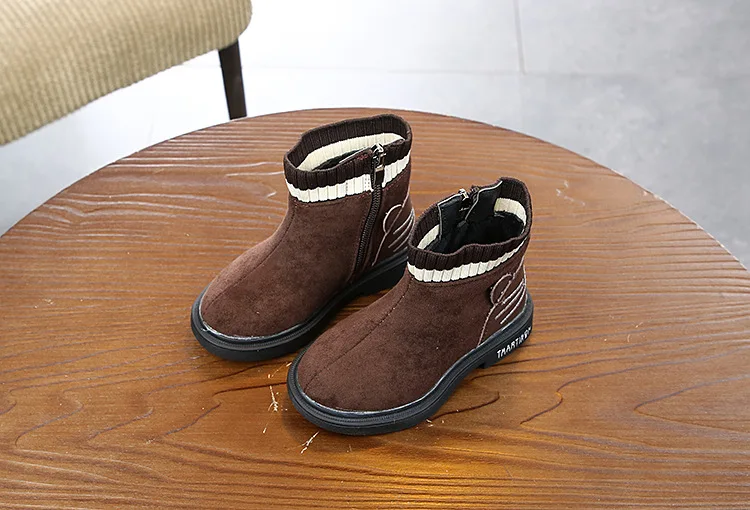 Детские boots19; сезон осень-зима; Новинка для мальчиков и девочек модные ботинки в Корейском стиле; одежда с завязками; женские брендовые ботинки с мягкой подошвой фоны для фотосъемки с изображением ботильоны