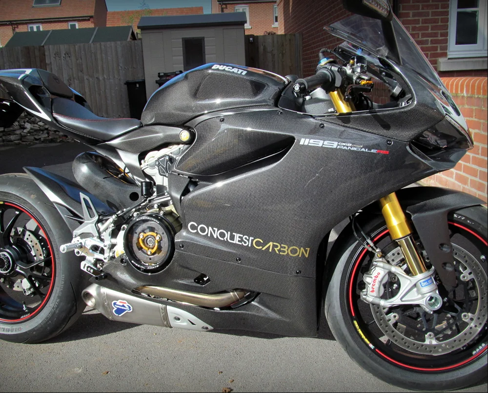 

For Ducati Panigale 1199 1299 899 959 carbon fiber body side cover bottom bag bottom pocket