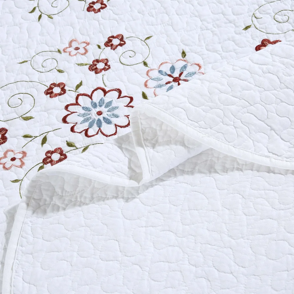 Free shipping 3pcs 100%cotton white embroidered patchwork quilt bedspread full queen size air condition bed cover H