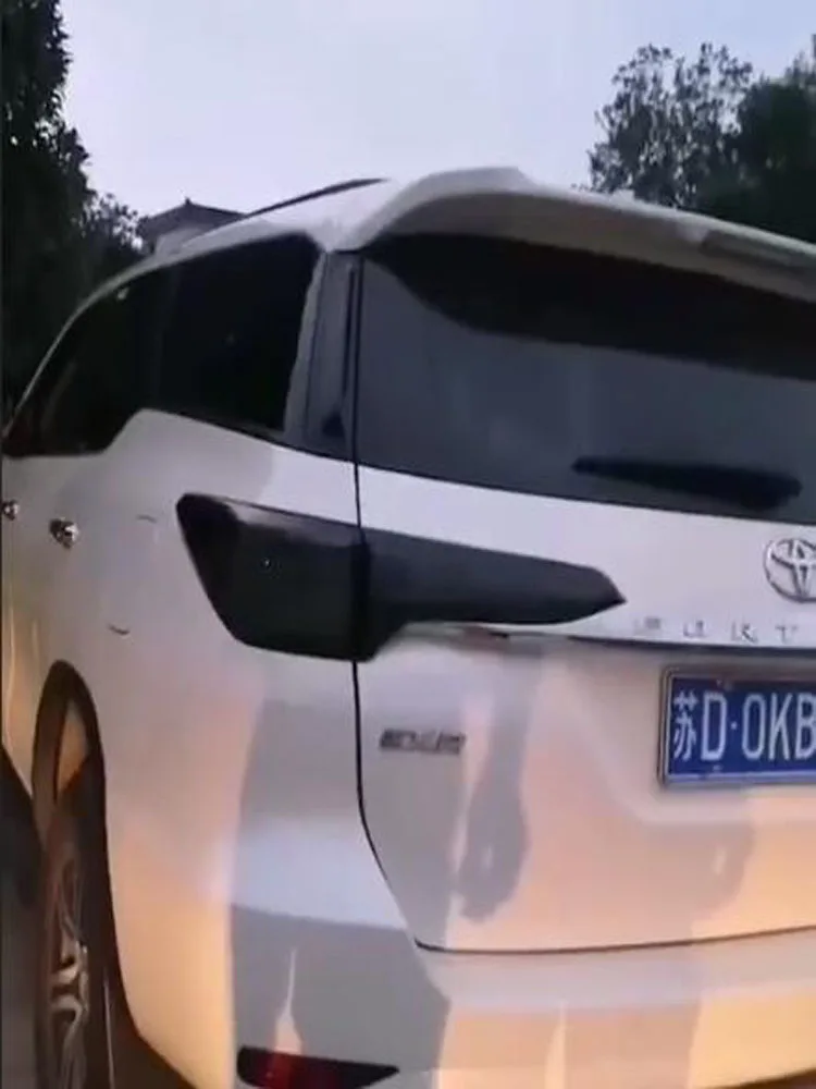 black one 4 шт. автомобильный Стайлинг для Toyota Fortuner задние фонари для Fortuner светодиодный задний фонарь+ сигнал поворота+ тормоз+ обратный светодиодный свет - Цвет: black one