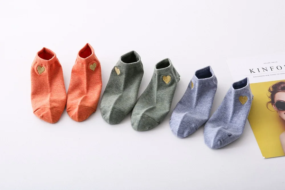 Embroidered Women’s Boat Socks Cartoon Heart Cotton Solid Color Women’s Boat Socks Simple Women's Cotton Hidden Socks
