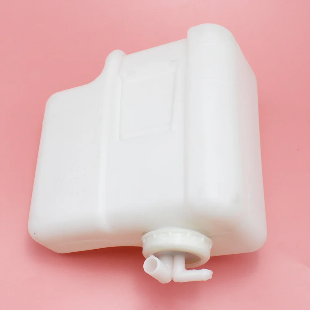 For Mitsubishi Pajero Shogun Montero 2001-2006 Radiator Coolant Reservoir Tank MR404879C