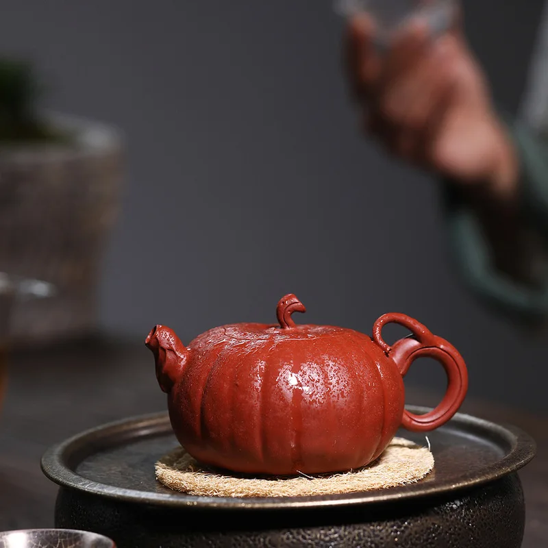 

Yixing purple clay pot master hand-made high-quality bionics pumpkin pot raw ore clean cement teapot 230cc