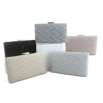 

Solid Concise Pleat Shoulder Bag Ladies Clutch Bag With Chain Hard Surface Box Pouch Female Elegant Clutches Fashion Party Purse