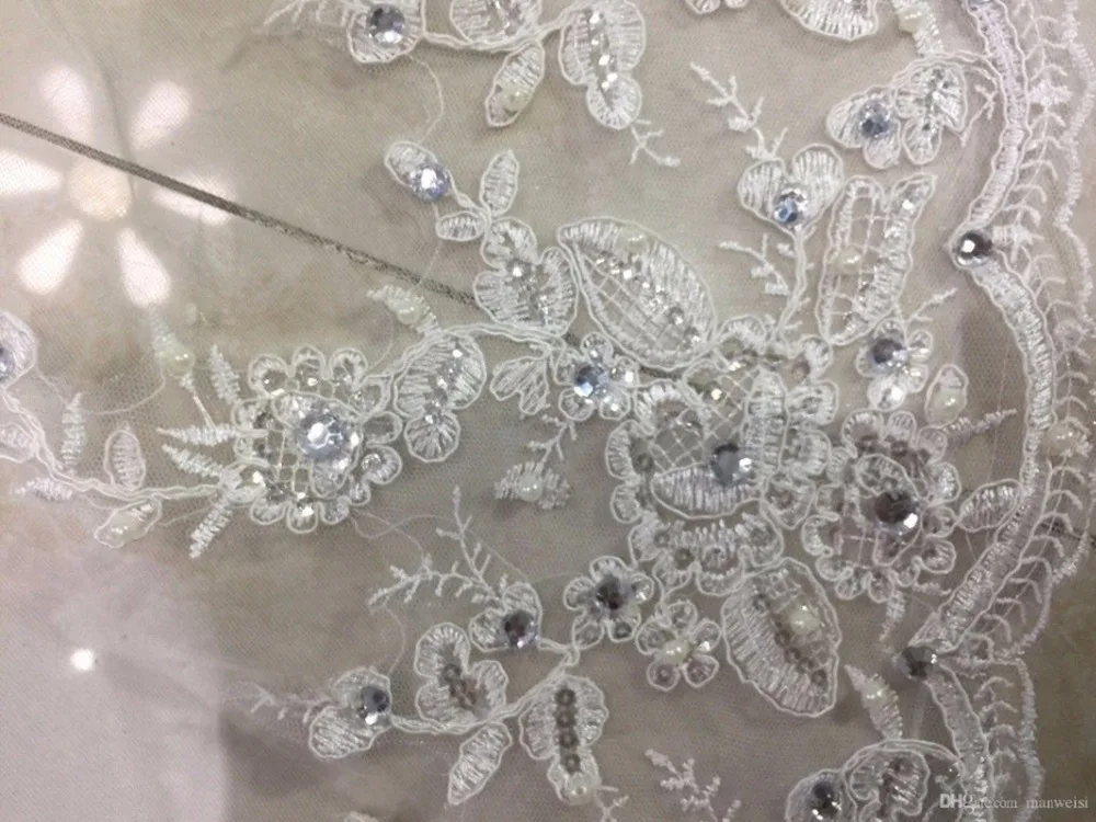 Luxury-Bridal-Veils-Cathedral-Length-With-Free-Comb-5-M-Long-White-Ivory-Lace-Applique-Beads (5)