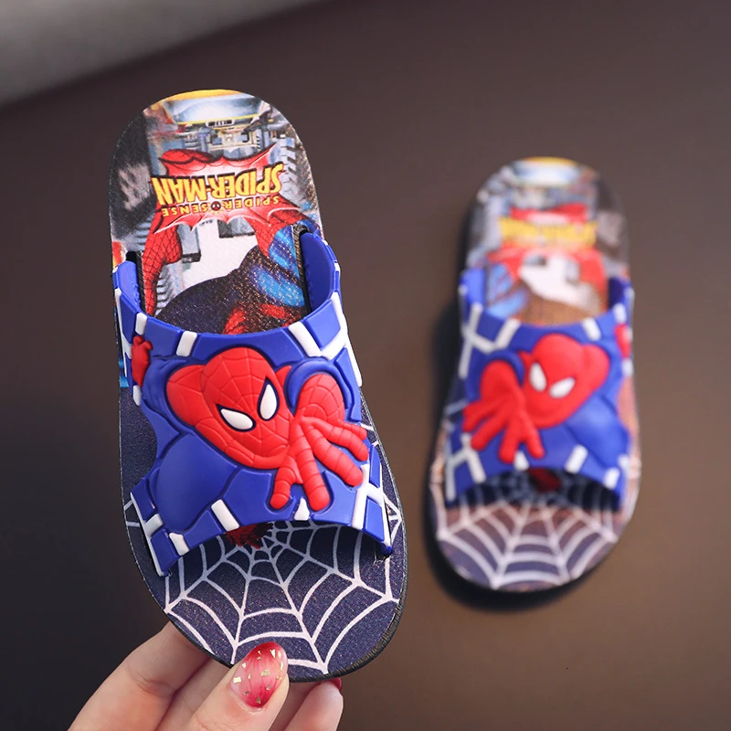 blue spiderman Тапочки для мальчиков и девочек; детские сандалии; домашние тапочки для маленьких мальчиков и девочек; летняя и зимняя домашняя обувь для детей - Цвет: blue spiderman