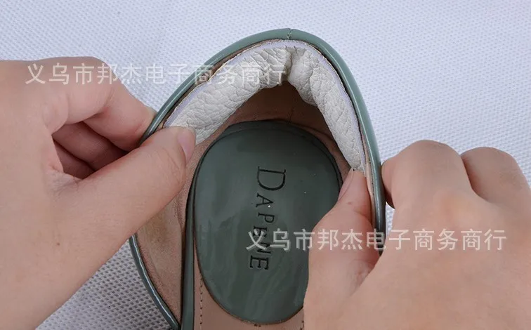 1038836975_2023877683