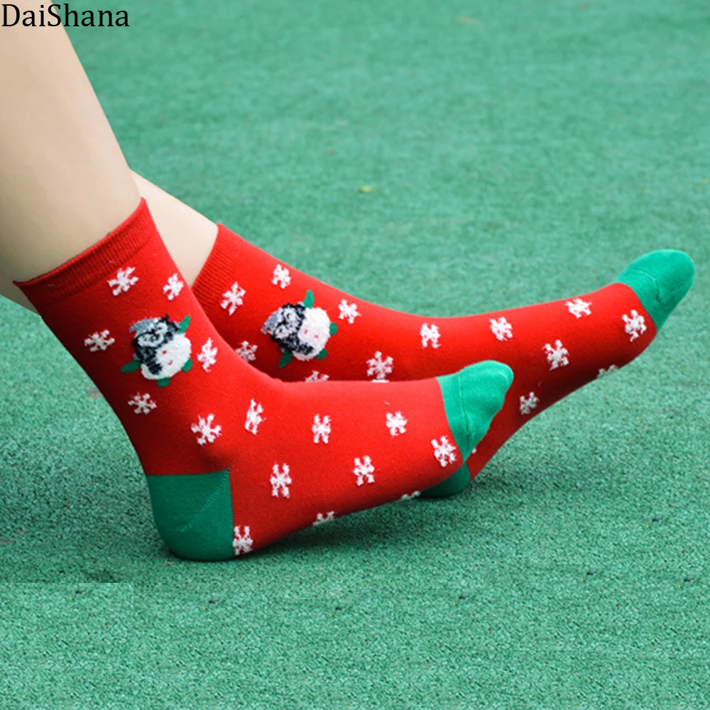 Дизайн, носки с рождественским Санта Клаусом, женские хлопковые короткие зимние носки с изображением оленя, снеговика, милые носки, подарок на год