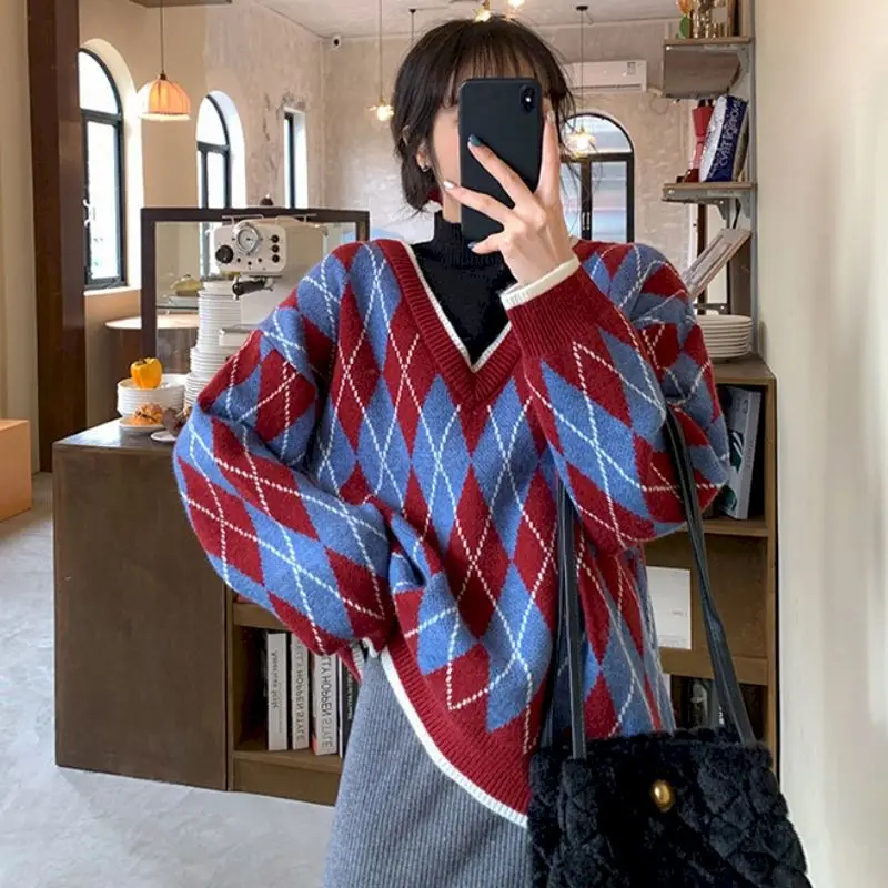

Home-friendly sweater long-sleeved plus size sweater women winter 2020 new Korean version o V-neck stitching diamond loose cozy