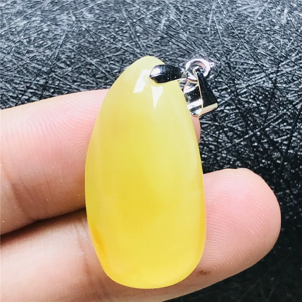 Amber Pendant (8)