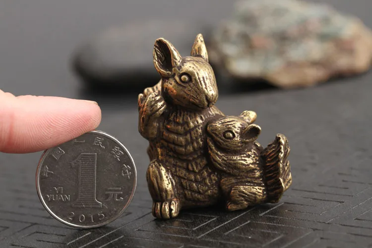 Mother Child Rabbits Statue (5)