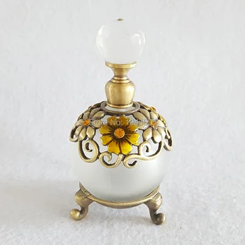 

25ml Perfume Bottle Vintage Empty Refillable Bottle Metal Flower Glass Empty Container Portable Gift Home Decoration#5607