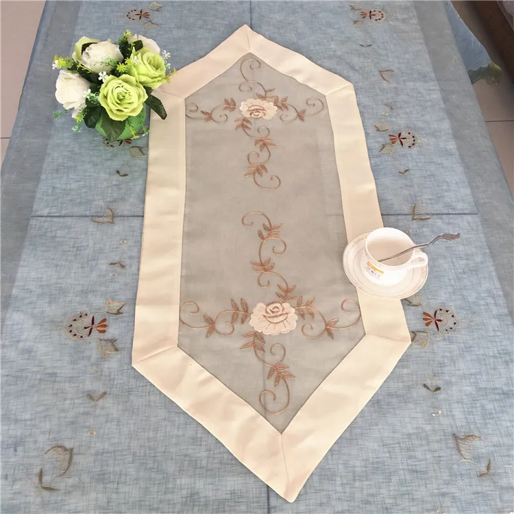 

Pointed table flag Elegant Embroidery Table Runner Pastoral Fabric Tea tablecloth, Luxury Table mat table Cover for decoration
