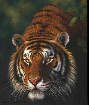 

Old artist's high-quality hand-painted oil painting on canvas: tiger sneaked on by animal oil painting