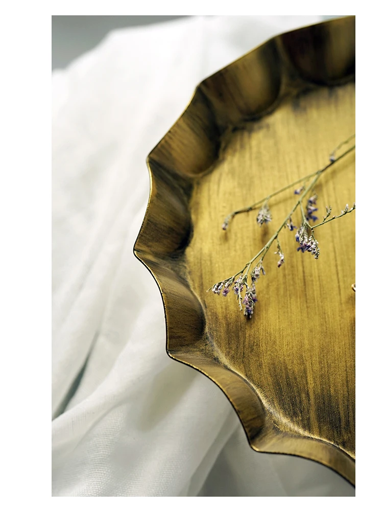 JAROWN Wedding Props Matte Black Cake Stand European Style Retro Gold Silver Fruit Plate Home Decoration Snack Stand Wave Edge Tray (28)