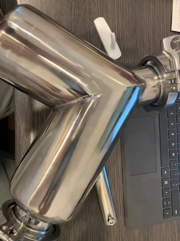 Ud19e6963b5a54664bf5b10c1a21968e52