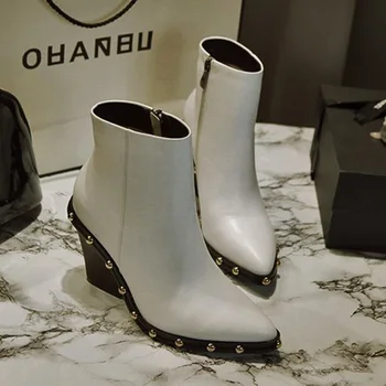

Women 2020 Leather Boots Rivets Punk Style Cowboy Ankle Boots Point Toe High Heel Vintage Shoes Western Style Motorcycle Shoes
