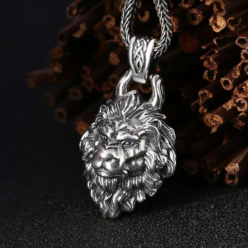 8537851227_1886861696