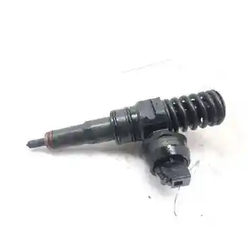 

038130073AG INJECTOR VOLKSWAGEN TOURAN (1T1)