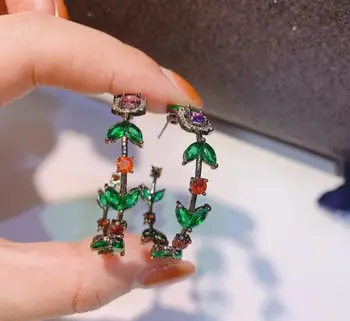 

Street Shot Color Zircon Leaf Green Rhinestone Earrings Chic Girls Summer Hoop Earring