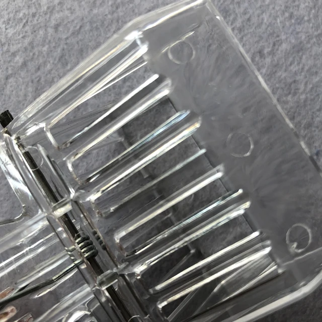 Műanyag Méhészeti Méhkaparó Szerszám Queen Clips Bee Catcher Cage Méhész Felszerelés Tartós - Image 6