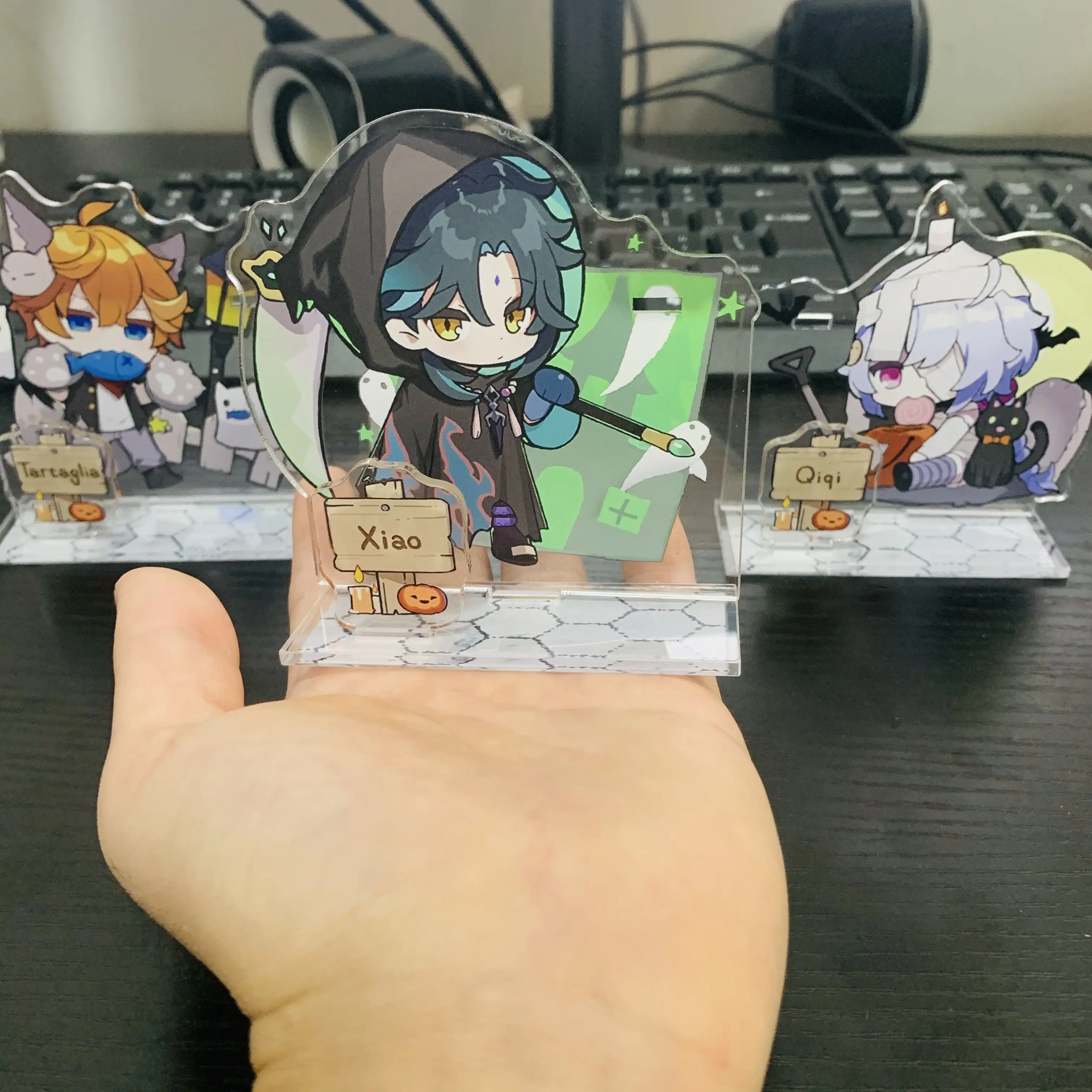 9CM Anime Game Genshin Figure Diluc Tartaglia  Diluc Hu Tao Ganyu Cosplay Acrylic Stand Model  Desktop Decoration Fans Gift