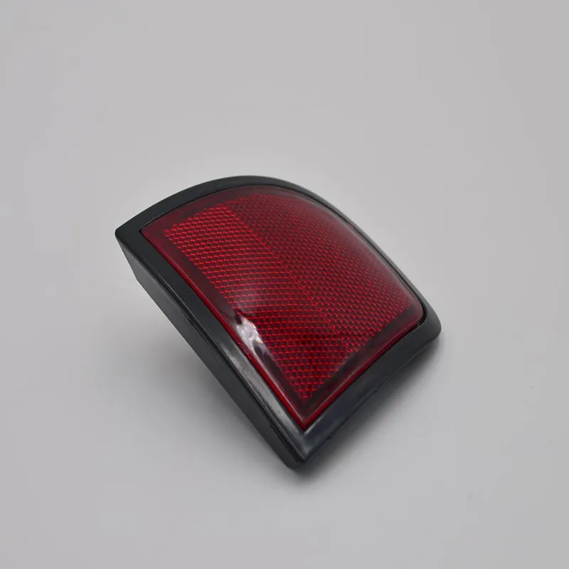 Подходит для Mitsubishi L200 8355A015 05-15 Автомобильный задний бампер отражатель левая сторона