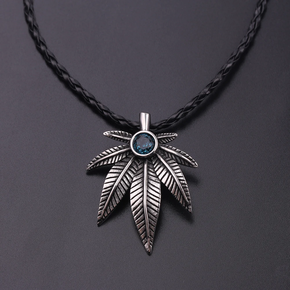 European Canada Hemp Maple Leaf Necklace Weed Chains Hip Hop Bling Weed Foliage Leaves Leather Rope Necklaces Man Jewelry