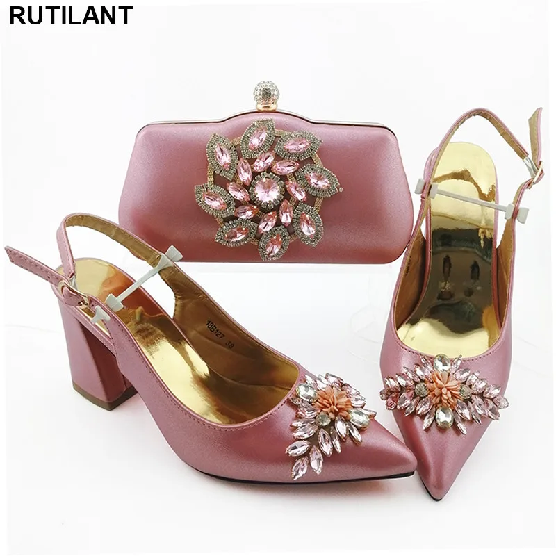 Nieuwe Collectie Italiaanse Schoen en Tas Set voor Party In Vrouwen Nigeriaanse Vrouwen Party Pumps Hoge Hakken Hoge Hak Schoen met Bijpassende Tas Nieuwe Collectie Italiaanse Schoen en Tas Set voor Party In Vrouwen Nigeriaanse Vrouwen Party Pumps Hoge Hakken Hoge Hak Schoen met Bijpassende Tas