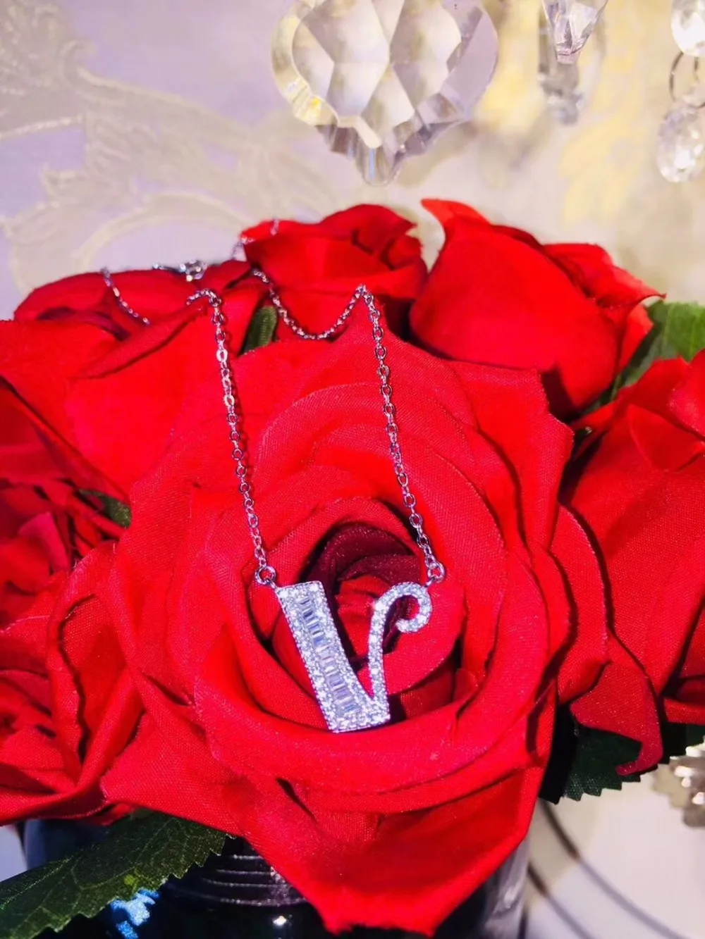 FEEHOW модные ожерелья с буквой высокое качество кубический цирконий кристалл