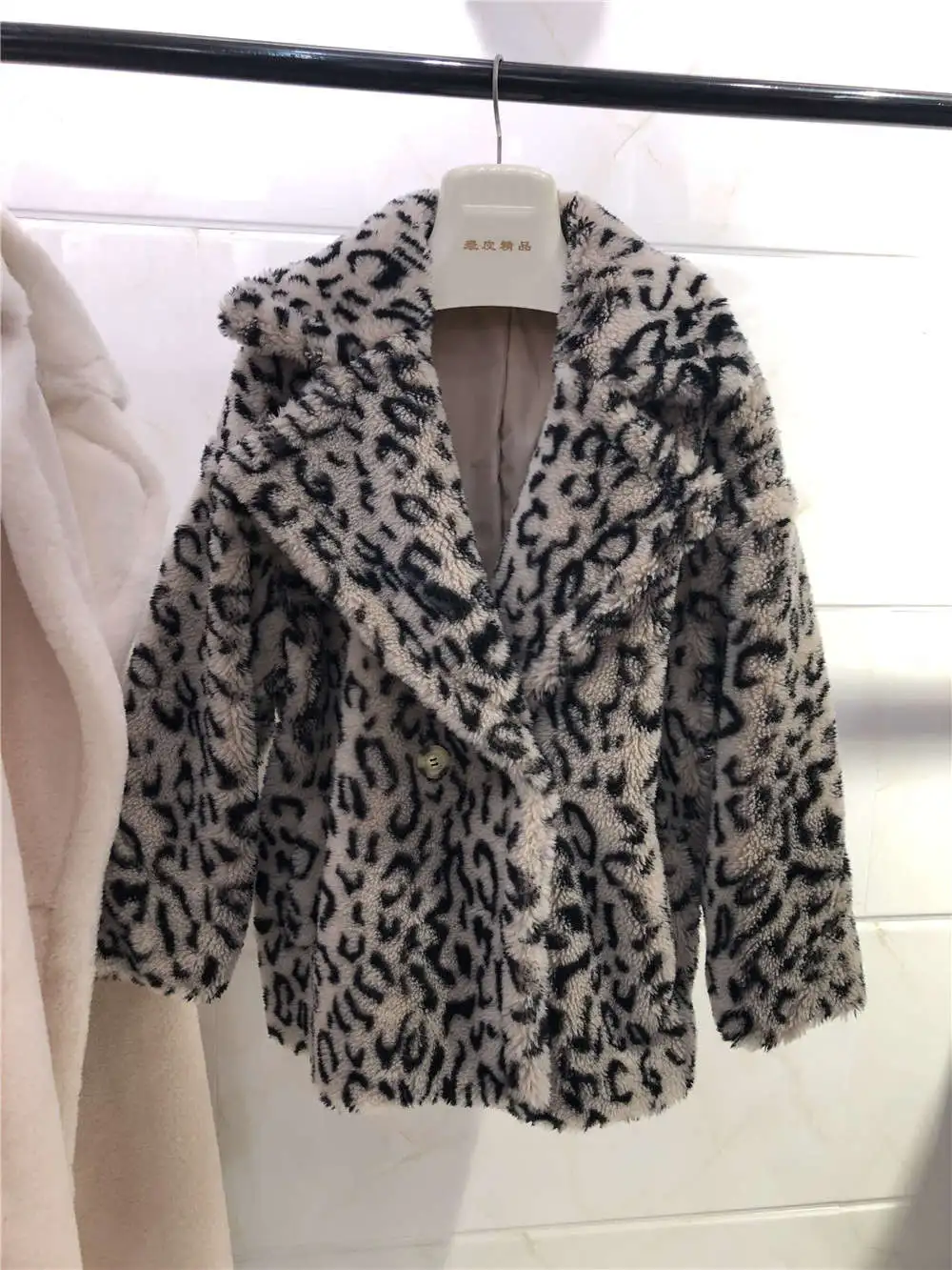 Leopard Print Short Плюшевое пальто короткая и длинная стильная женская плюшевая куртка Медвежонок с отворотом из натуральной шерсти Женская верхняя одежда из овечьего меха S7480B - Цвет: Leopard Print Short