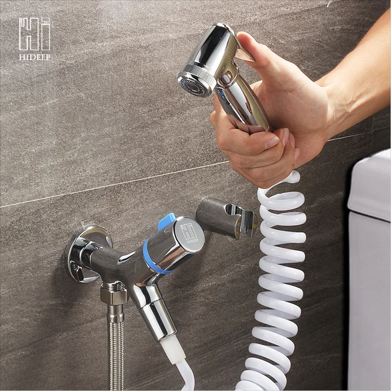 

Hideep Copper One into Two Single Cold Health Faucet Chamber Pot Spray Gun Bidet Set Hi09004